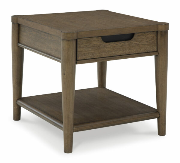 Roanhowe Side Table Wichita